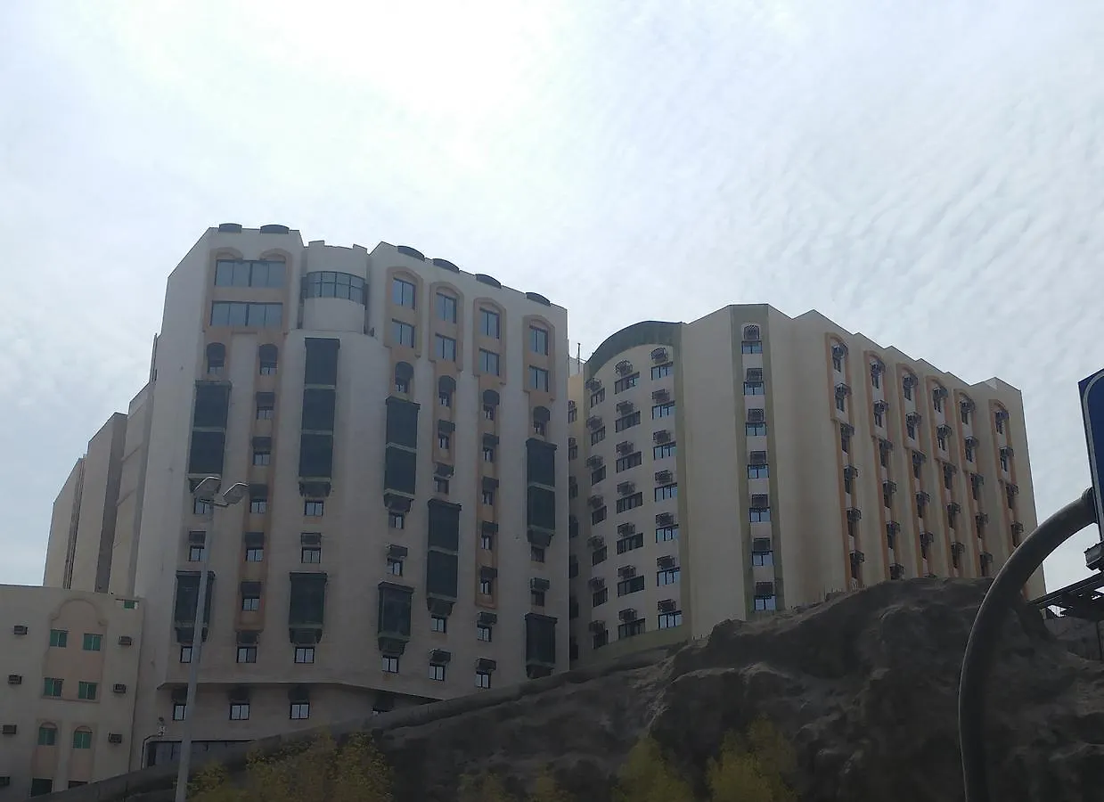 فندق سنا البيت